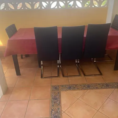 וילה Villa Costa Adeje אדחה