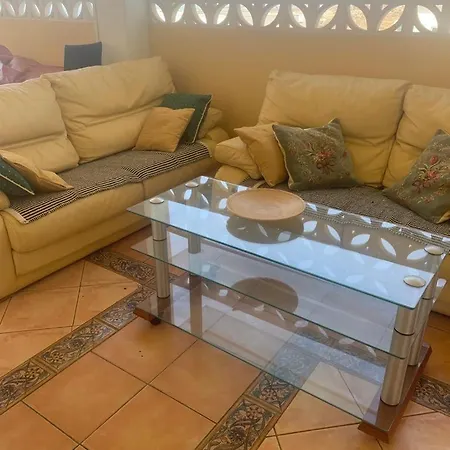 Villa Costa Adeje וילה *