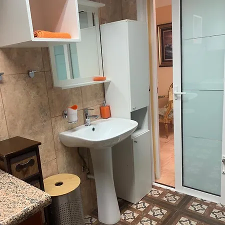 Villa Costa Adeje וילה *